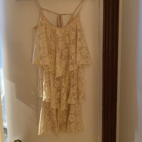 VAVA by Joy Han lace ruffle dress - Picture 5 of 5